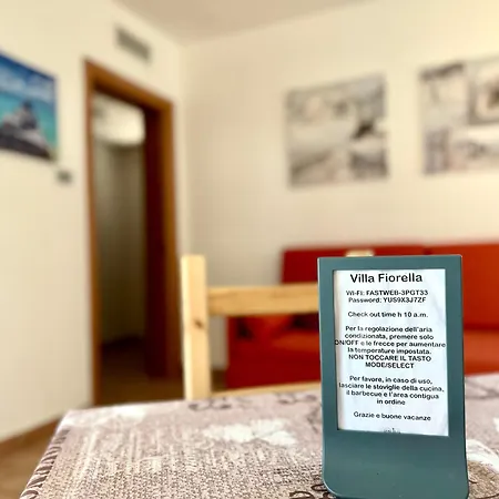 Apartment Fiorella Primo Piano 2 Locali